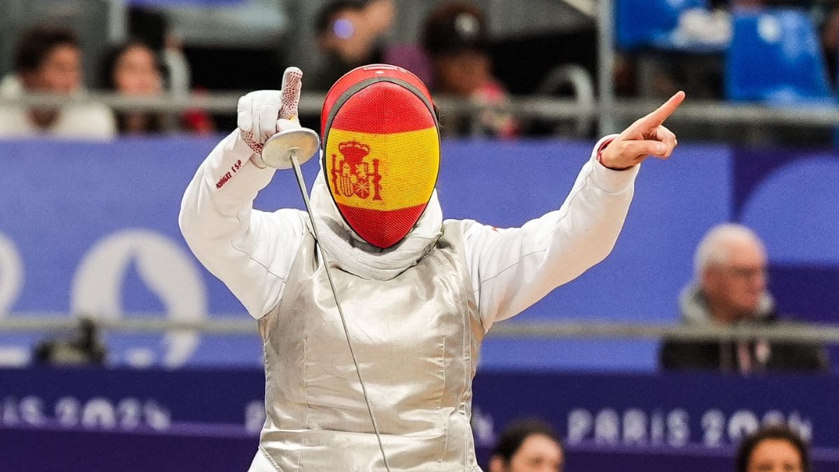 Judith Rodríguez logra la medalla de bronce en florete categoría A