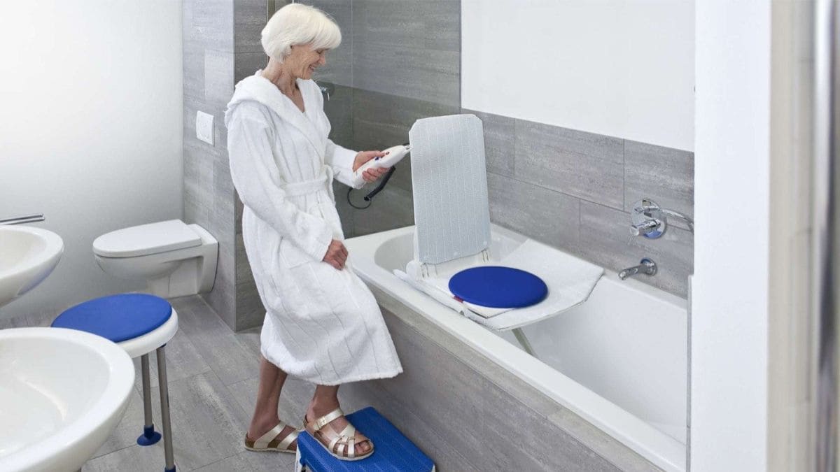 Aquatec Orca, el elevador para hacer accesible las bañeras