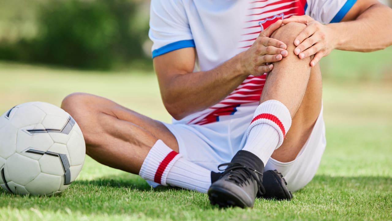 Incapacidad temporal por accidente de trabajo por una lesión jugando al fútbol