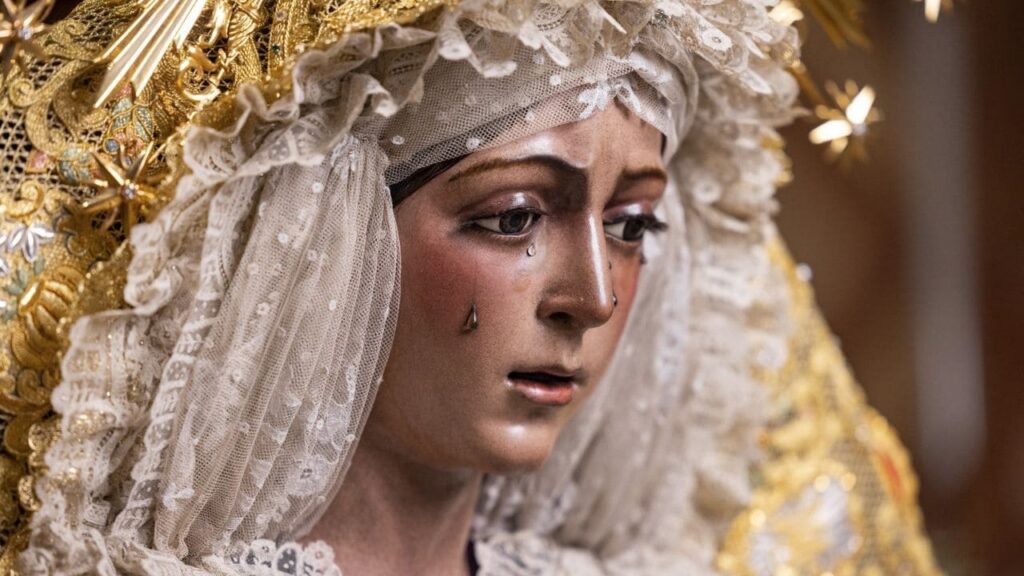 Las personas ciegas o con discapacidad visual podrán conocer el rostro de la Virgen de la Macarena