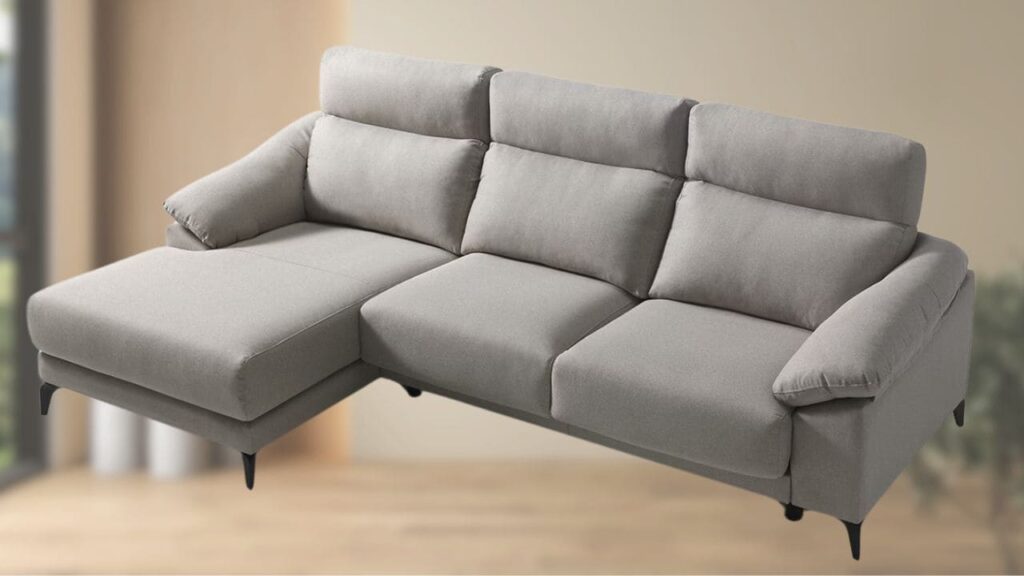 Sofá chaiselongue con descuento./ Foto de El Corte Inglés