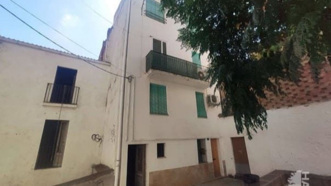 Haya Inmobiliaria ofrece casa a la venta desde 5.400 euros