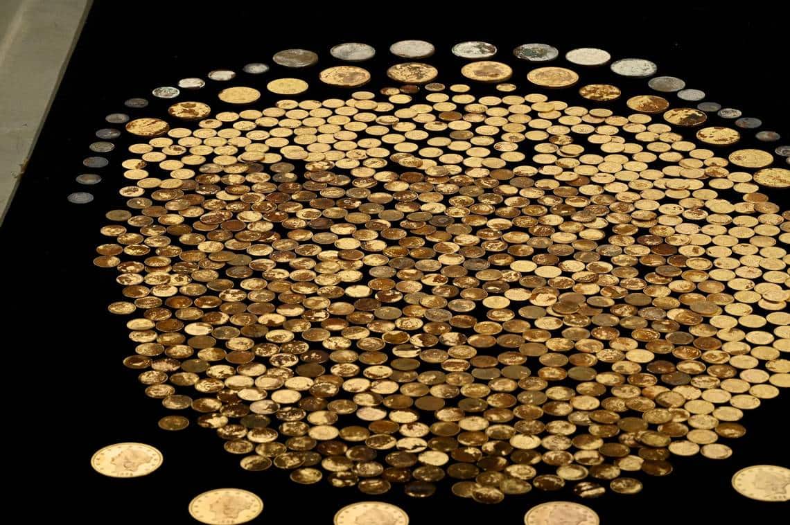 700 monedas de oro encontradas por un granjero de Kentucky | Imagen: NCG Coins