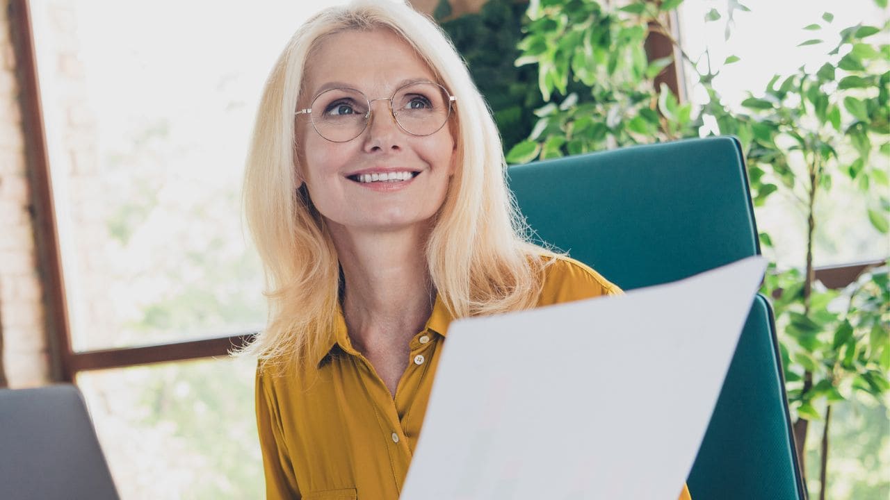 Mujer consigue jubilarse con el 100% de la pensión a partir de los 56 años